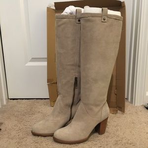 UGG Ava Tall SZ 6.5 NATURAL